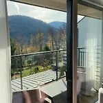 Widokowy 9 Dwupoziomowy Sauna Jacuzzi Apartmán *