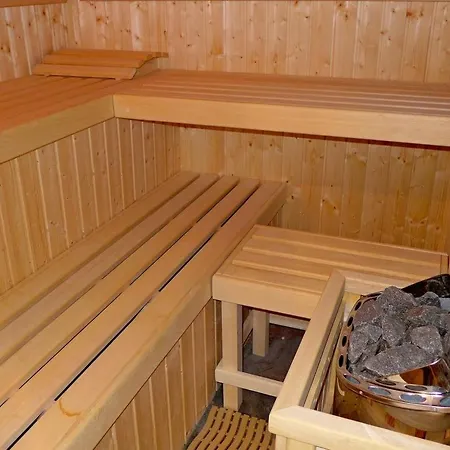Widokowy 9 Dwupoziomowy Sauna Jacuzzi