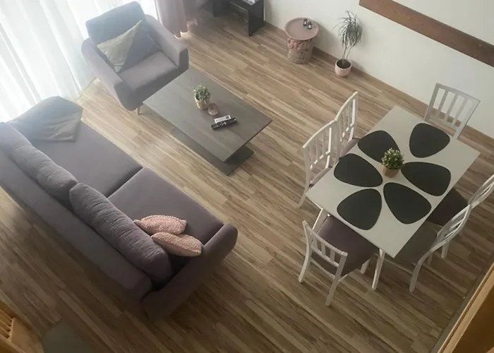 Widokowy 9 Dwupoziomowy Sauna Jacuzzi